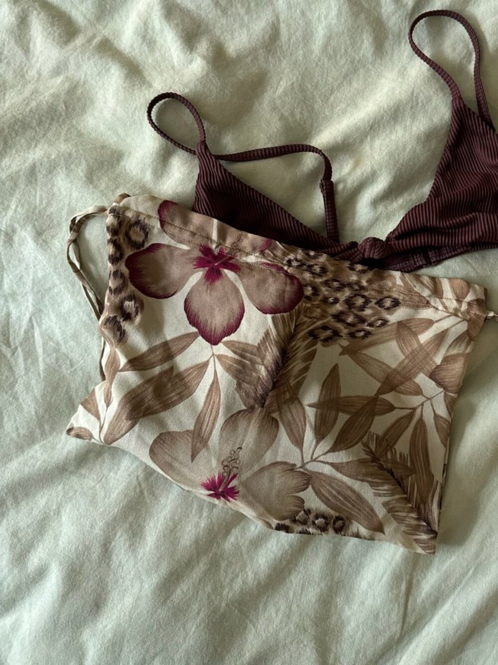 Dana Buchman Silk Tropical Print Small Drawstring Bag - Picture 4 of 5